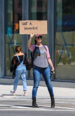 SARAH SILVERMAN Hailing a Cab in New York 08/30/2017