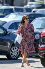 SELMA BLAIR Chauffeured in a Golf Cart in Los Angeles 08/009/2017