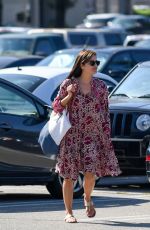 SELMA BLAIR Chauffeured in a Golf Cart in Los Angeles 08/009/2017