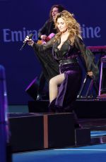 SHANIA TWAIN Performs at Arthur Ashe Stadium at Opening Night of US Open 08/28/2017