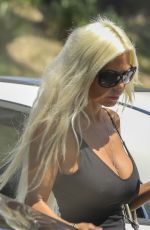 SHAUNA SAND Walks Her Dog Out in Malibu 08/19/2017