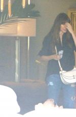 SOFIA VERGARA Shopping in West Hollywood 08/07/2017