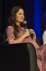 SUMMER GLAU at Wizard Word Chicago 2017 in Rosemont 08/26/2017