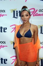 TINASHE at Go Pool in Flamingo Hotel & Casino in Las Vegas 08/12/2017