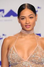 TORI BRIXX at 2017 MTV Video Music Awards in Los Angeles 08/27/2017