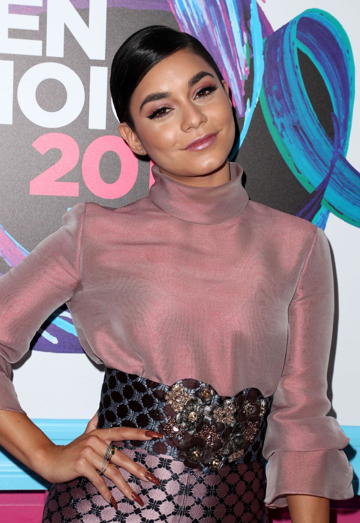 VANESSA HUDGENS at Teen Choice Awards 2017 in Los Angeles 08/13/2017 VANESSA HUDGENS at Teen Choice Awards 2017 in Los Angeles 08/13/2017