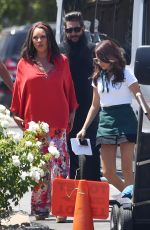 VANESSA WILLIAMS and SARAH HYLAND Arrives on the Set of Modern Family in Los Angeles 08/15/2017
