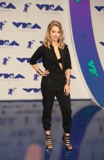 YOSS HOFFMAN at 2017 MTV Video Music Awards in Los Angeles 08/27/2017