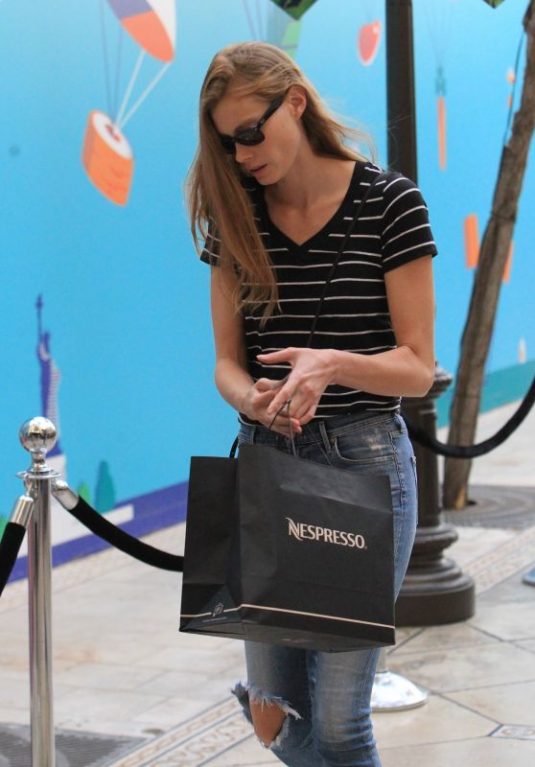 ALYSSA SUTHERLAND Out Shopping in Hollywood 09/25/2017