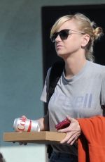 ANNA FARIS Emerges for the First Time Since Filing for Divorce with Chris Pratt 09/05/2017