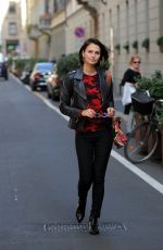 ANNA SAFRONCIK Out for Lunch in Milan 09/25/2017