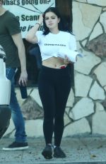 ARIEL WINTER Get Gun Permits in Burbank 09/26/2017