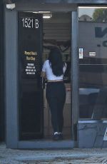 ARIEL WINTER Get Gun Permits in Burbank 09/26/2017