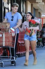 ARIEL WINTER Leaves Grocery Store in Studio City 09/27/2017