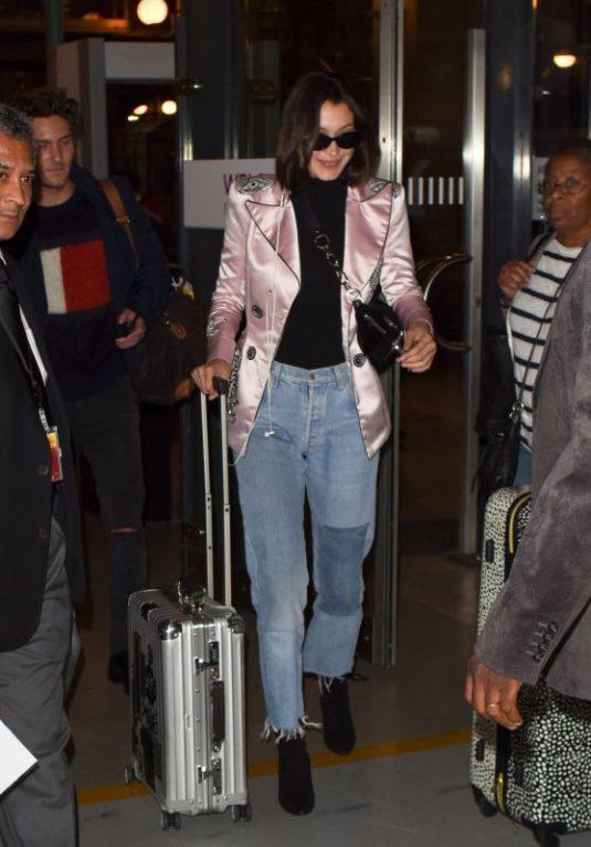 BELLA HADID Arrives in Paris by Eurostar Train 09/25/2017