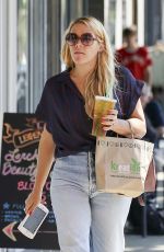 BUSY PHILIPPS Out and About in Los Angeles 09/26/2017