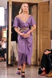 CANDICE SWANEPOEL at Bottega Veneta Fashion Show at Milan Fashion Week