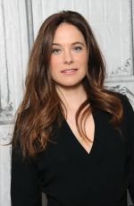 CAROLINE DHAVERNAS AOL Build Series for Easy Living 09/15/2017