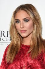 CASSIE SCERBO at Padres Contra El Cancer’s 17th Annual El Sueno de Esperanza Celebration in Los Angeles 09/24/2017
