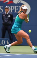 COCO VANDEWEGHE at 2017 US Open at Billie Jean King National Tennis Center in New York 09/02/2017