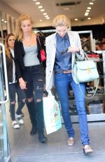 DONNA AIR with Her Daughter FREYA AIR Shopping on Kings Road in London 09/04/2017