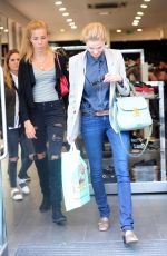 DONNA AIR with Her Daughter FREYA AIR Shopping on Kings Road in London 09/04/2017