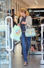 DONNA AIR with Her Daughter FREYA AIR Shopping on Kings Road in London 09/04/2017