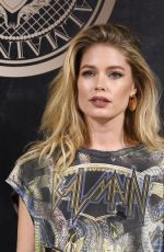 DOUTZEN KROES at L