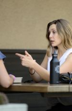 ELIZABETH OLSEN Out for Lunch at Erewhon Natural Foods in Los Angeles 09/22/2017