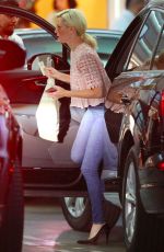 ELIZBAETH BANKS Out and About in Beverly Hills 09/13/2017