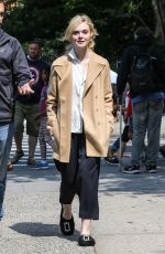 ELLE FANNING on the Set of a Woody Allen Movie in New York 09/11/2017