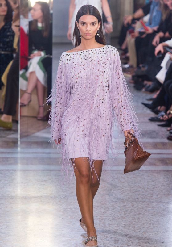 EMILY RATAJKOWSKI at Bottega Veneta Fashion Show at Milan Fashion Week