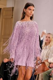 EMILY RATAJKOWSKI at Bottega Veneta Fashion Show in Milan 09/23/2017