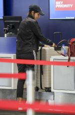 EMILY RATAJKOWSKI at Los Angeles International Airport 09/11/2017