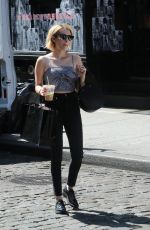EMMA ROBERTS Out Shopping in New York 09/11/2017