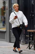 FRANKIE BRIDGE Out and About in London 09/07/2017