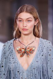 GIGI HADID at Bottega Veneta Fashion Show at Milan Fashion Week