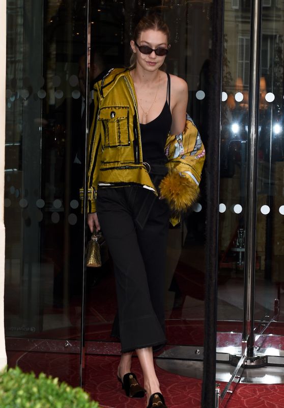 GIGI HADID Leaves Her Hotel in Paris 09/27/2017