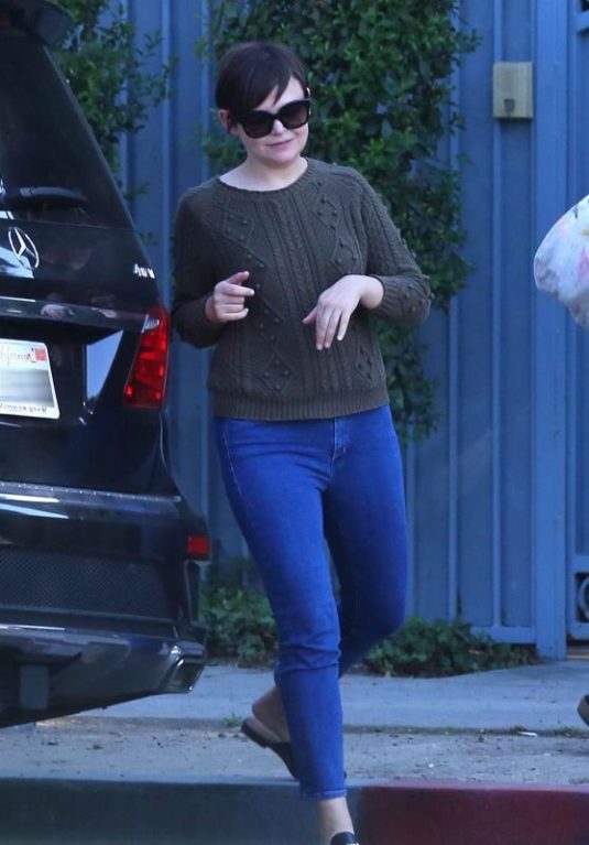 GINNIFER GOODWIN Out in Los Angeles 09/26/2017