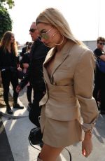 HAILEY BALDWIN Arrives at Missoni Fashion Show in Milan 09/23/2017