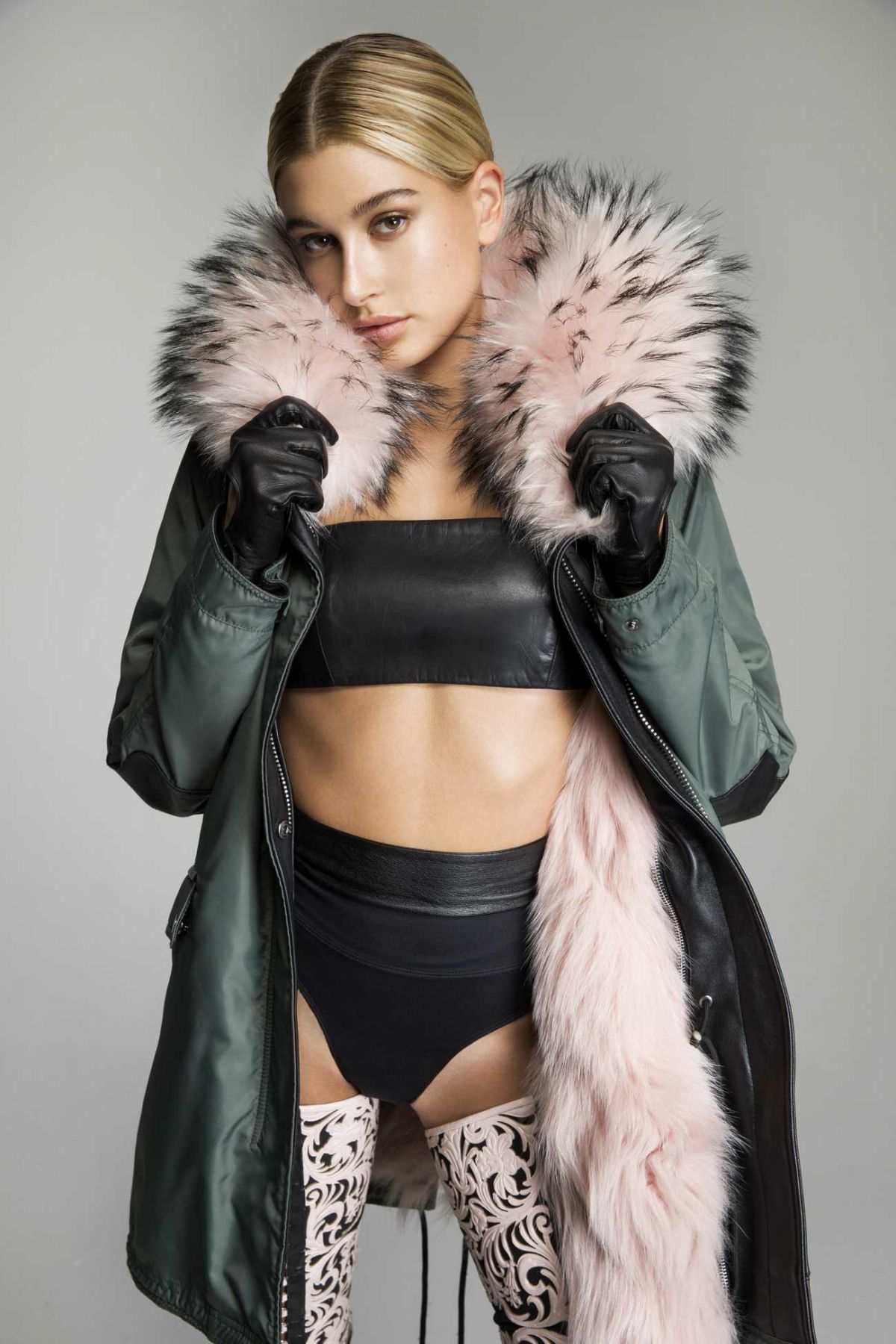 HAILEY BALDWIN for Nicole Benisti’s Autumn/Winter 2017 Collection HAILEY BALDWIN for Nicole Benisti’s Autumn/Winter 2017 Collection