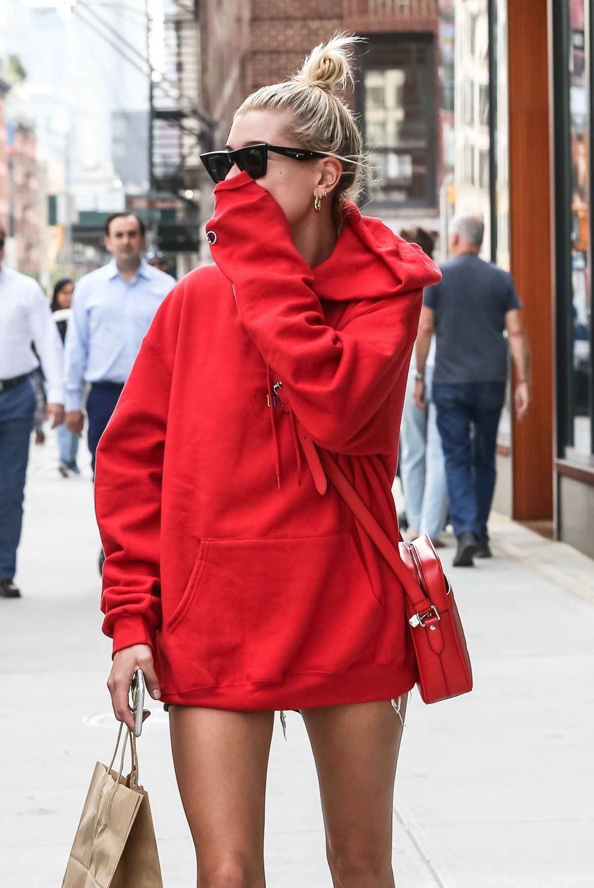 HAILEY BALDWIN in Oversized Red Hoodie Out in New York 09/12/2017 ...