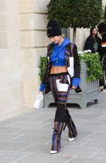 HAILEY BALDWIN Leaves Her Hotel in Paris 09/27/2017