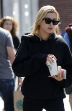HAILEY BALDWIN Leaves Starbucks in New York 09/01/2017
