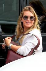 HILARY DUFF Leaves XIV Karats in Beverly Hills 09/19/2017