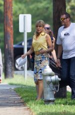 JENNIFER ANISTON on the Set of Dumplin in Jonesboro 09/06/2017