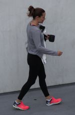 JENNIFER GARNER Arrives at a Gym in Los Angeles 09/30/2017