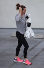 JENNIFER GARNER Arrives at a Gym in Los Angeles 09/30/2017