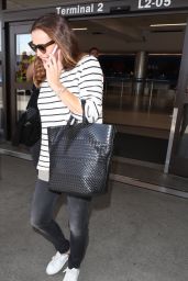 JENNIFER GARNER at Los Angeles International Airport 09/22/2017
