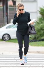 JENNIFER GARNER Out and About in Los Angeles 09/12/2017